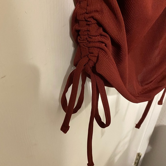 Very cute dress, never worn, brand new with tag - Picture 4 of 7